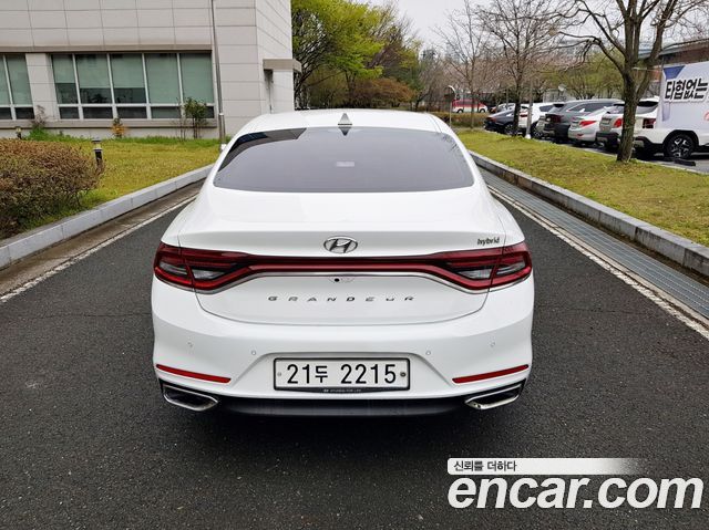 Hyundai Grandeur Exclusive — photo 1 of 20