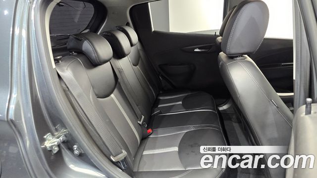 2019 ChevroletGMDaewoo Spark Premier, photograph 4