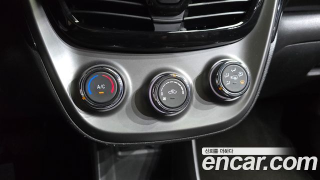 2019 ChevroletGMDaewoo Spark Premier, photograph 12