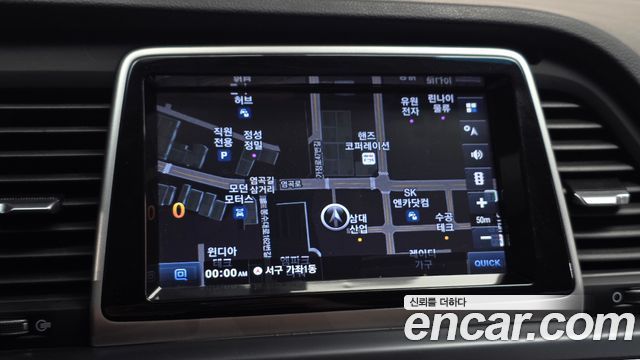 Hyundai Sonata LPI Taxi — photo 1 of 30