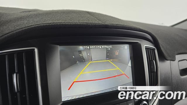 2018 Hyundai Starex Van 5-Seater, photograph 4