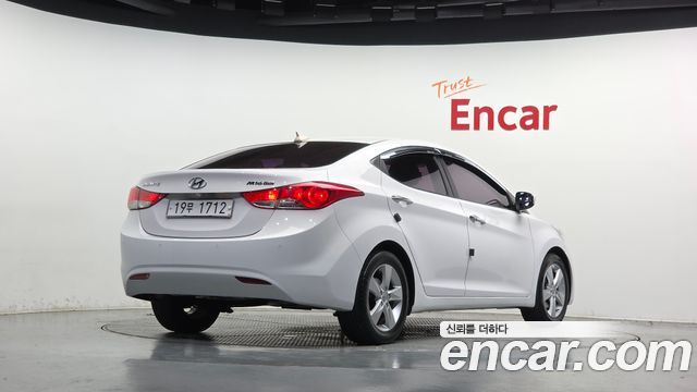 Hyundai AVANTE M16 GDI Premier — photo 1 of 20