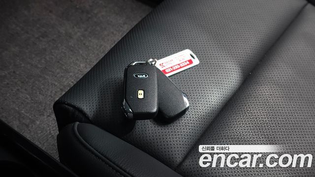 Kia K7 3.0 GDI Noblesse — photo 1 of 32