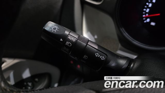 Kia RAY Prestige — photo 1 of 30
