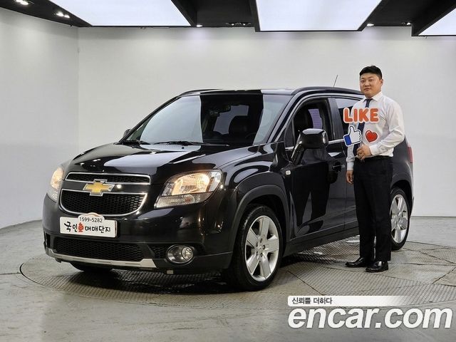 ChevroletGMDaewoo Orlando 2.0 Diesel LTZ — photo 1 of 20