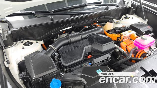 Hyundai Santafe HEV 1.6 2WD — photo 1 of 35