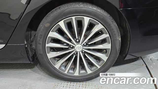 Hyundai Grandeur HG300 Premium