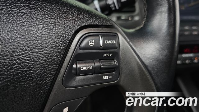 Kia K3 Prestige — photo 1 of 20