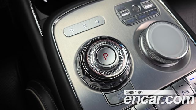 Genesis G90 Gasoline 3.5 Turbo AWD — photo 1 of 20