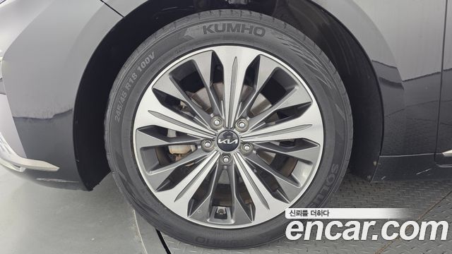 Kia K8 Noblesse — photo 1 of 20
