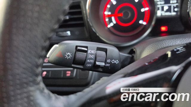 KG_Mobility_Ssangyong TIBOLI Diesel RX 2WD — photo 1 of 33