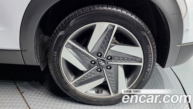 Hyundai Nexo Premium — photo 1 of 40