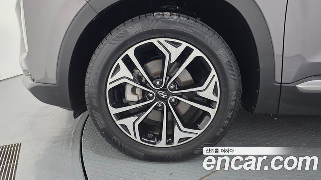 Hyundai Santafe Diesel 2,0 4WD — photo 1 of 20