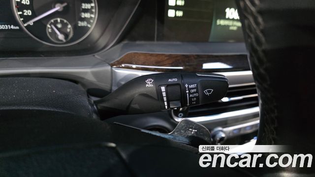 Genesis G90 3.8 AWD — photo 1 of 39