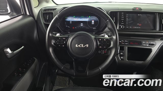 Kia RAY Air — photo 1 of 35