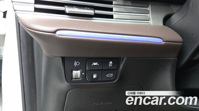 Hyundai Grandeur 3.0 LPi — photo 1 of 20