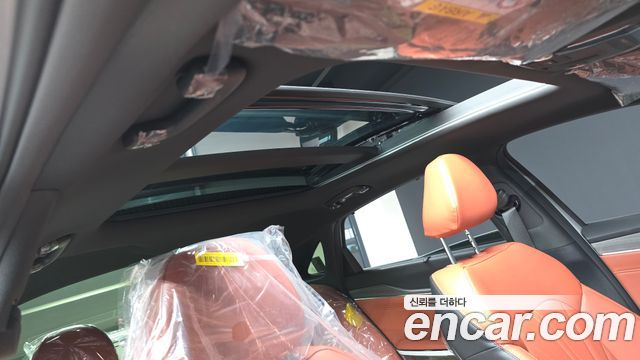 Kia K5 2.0 — photo 1 of 40