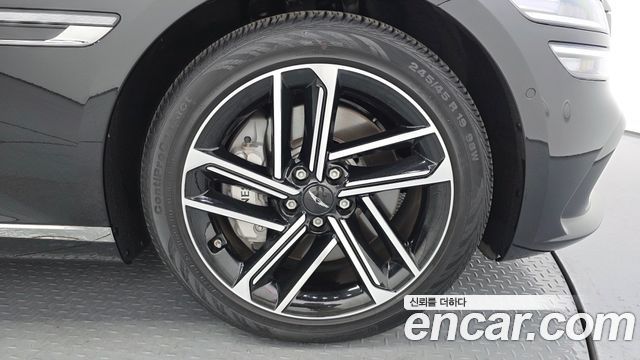 Genesis G80 Gasoline 2.5 Turbo AWD — photo 1 of 31