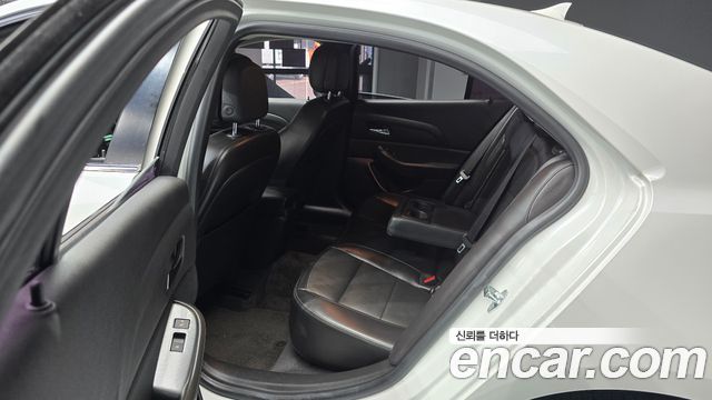 ChevroletGMDaewoo Malibu 2.0 Diesel LT Premium Pack — photo 1 of 20