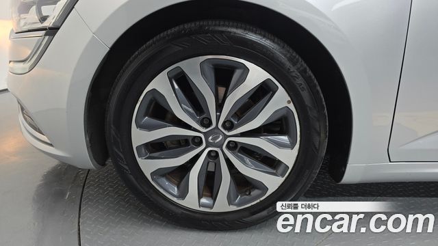 2016 Renault-KoreaSamsung SM6 2.0 GDe LE, photograph 8