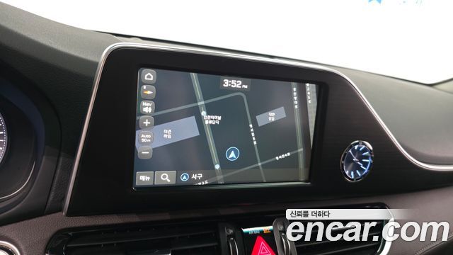 Hyundai Grandeur Premium — photo 1 of 31