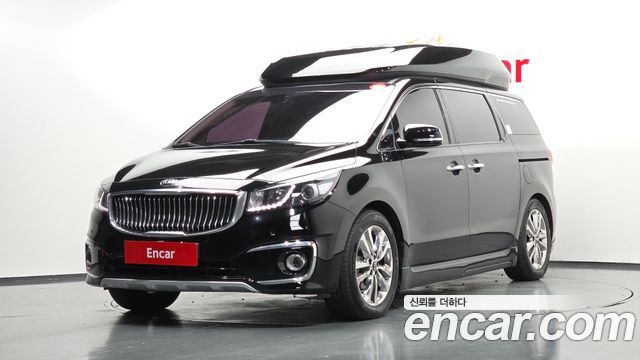 Kia Canival 9-seater Hi-Limousine — photo 1 of 20