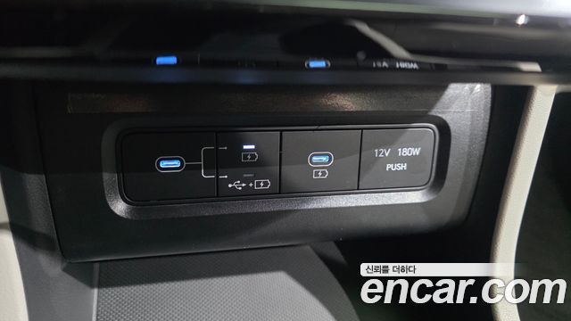 Hyundai Tucson HEV 1.6 2WD — photo 1 of 33