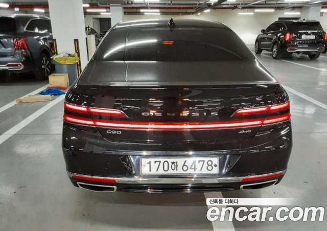 Genesis G90 3.8 AWD — photo 1 of 14