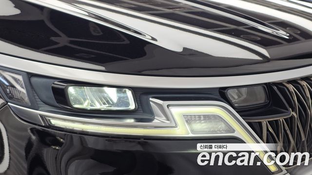 2021 Kia Canival Diesel 9-Seater Prestige, photograph 3