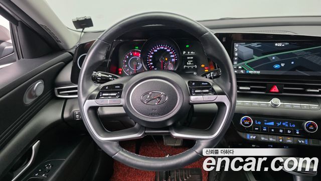 Hyundai AVANTE 1.6 — photo 1 of 30