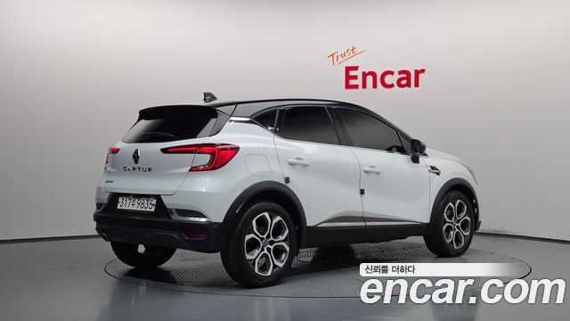 Renault-KoreaSamsung Captur 1.3 TCe Edition Paris — photo 1 of 30