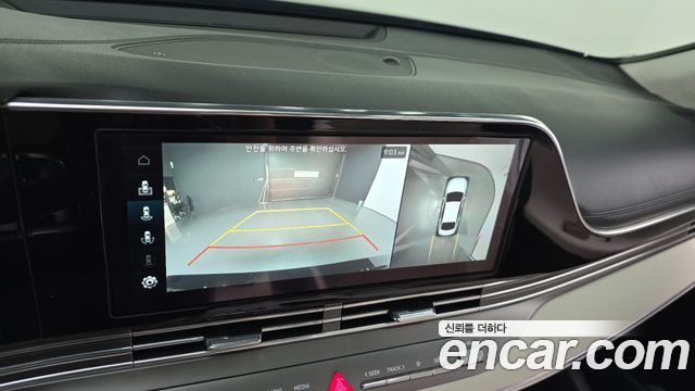 Hyundai Grandeur 2.5 — photo 1 of 20