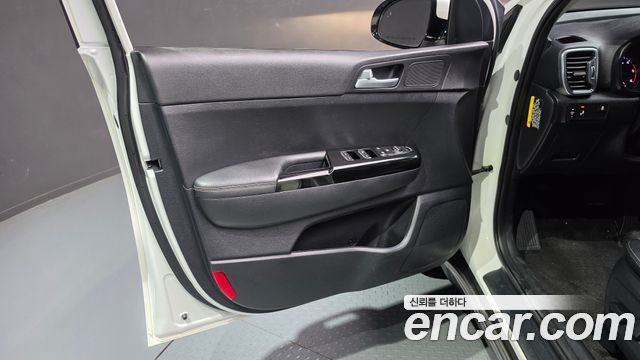 Kia Sportage Diesel 2WD Noblesse — photo 1 of 30