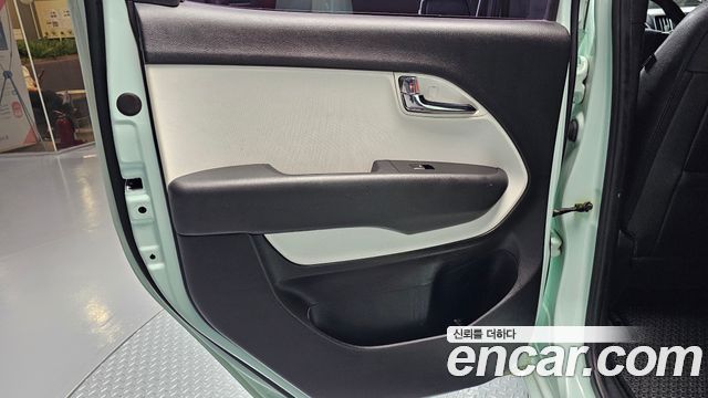 Kia RAY Prestige — photo 1 of 31