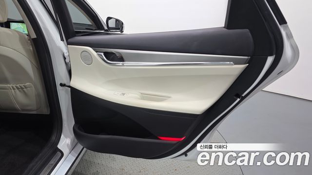 2022 Hyundai Grandeur Le Blanc, photograph 6