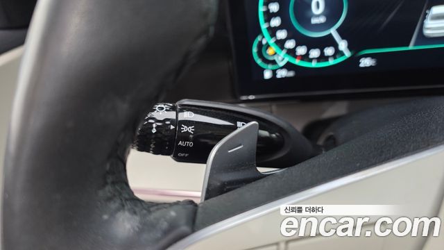 2022 Hyundai Grandeur Le Blanc, photograph 4