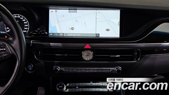 Genesis G90 3.8 AWD — photo 1 of 33