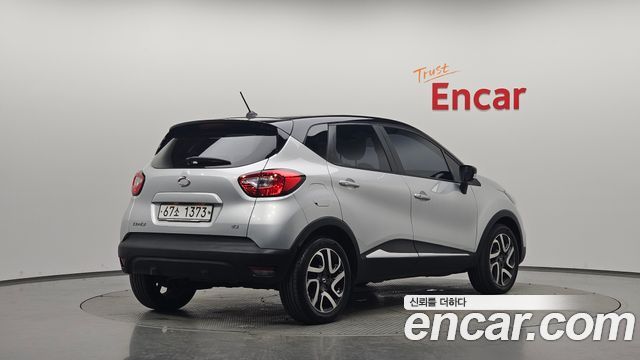 Renault-KoreaSamsung QM3 LE — photo 1 of 32