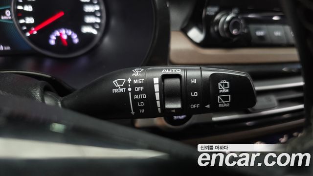 Kia Seltos Gasoline 1.6 Turbo 2WD — photo 1 of 40