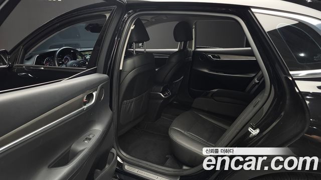Hyundai Grandeur 3.0 LPi Rent Car — photo 1 of 34