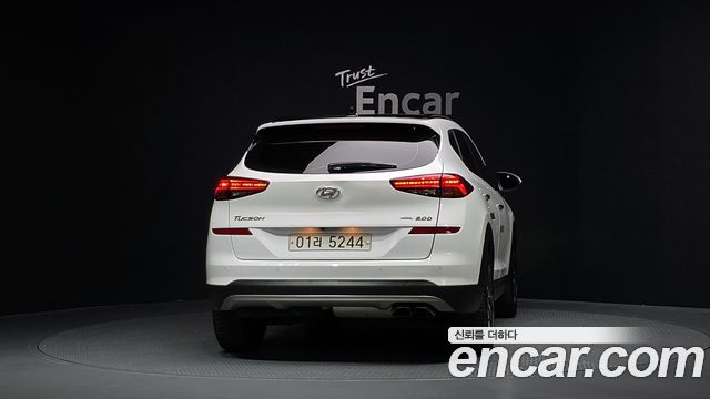 Hyundai Tucson Diesel 2.0 4WD — photo 1 of 33