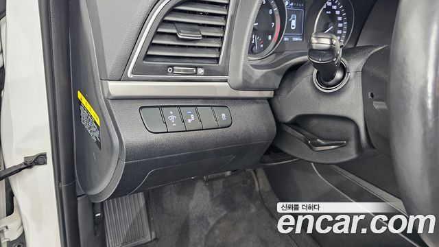 Hyundai AVANTE 1.6 GDI Modern — photo 1 of 30