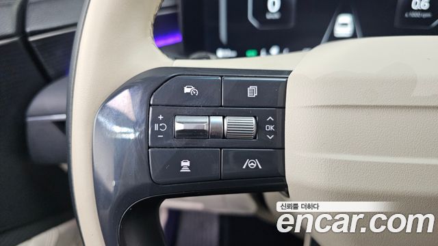 Kia K8 2.5 Gasoline 2WD — photo 1 of 35