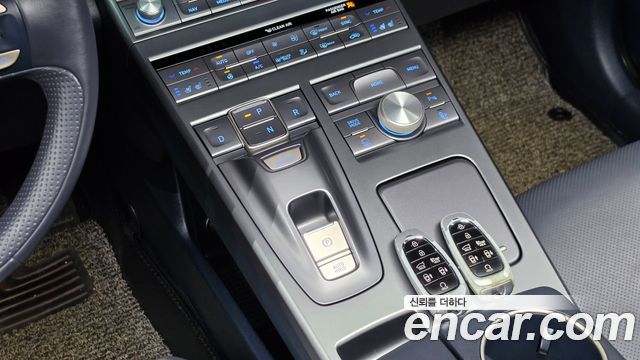Hyundai Nexo Premium — photo 1 of 20
