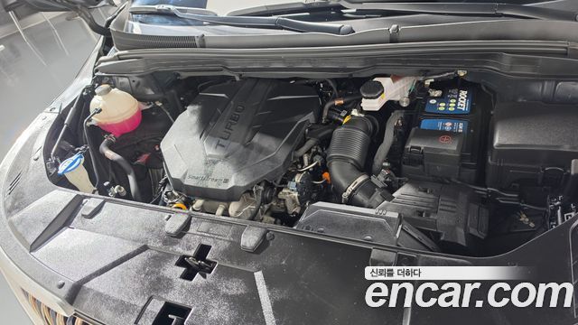 Kia Canival Diesel 7-Seater Noblesse — photo 1 of 40