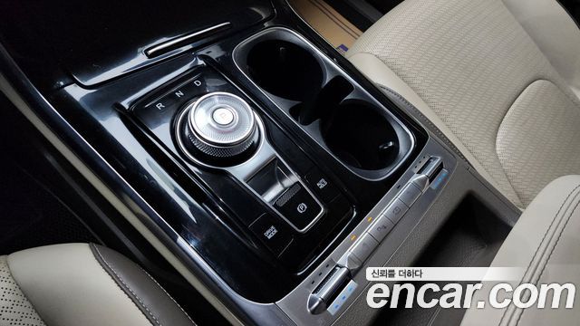 2020 Kia Canival Diesel 9-Seater Signature, photograph 1