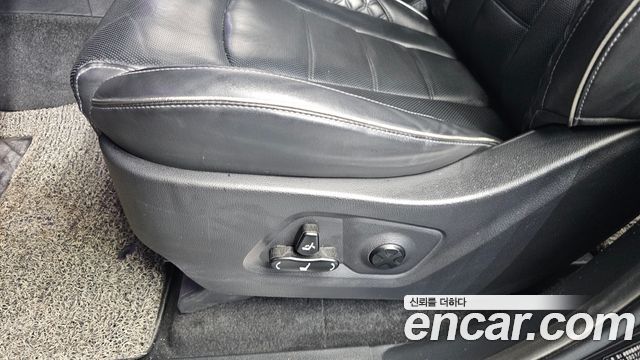 KG_Mobility_Ssangyong Rexton Diesel 2.2 4WD — photo 1 of 17