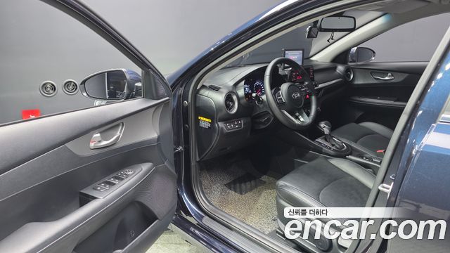 Kia K3 Prestige — photo 1 of 20