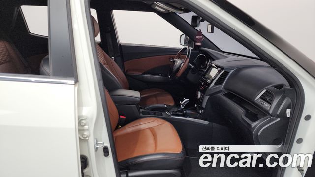 KG_Mobility_Ssangyong TIBOLI Diesel Gear Plus 2WD — photo 1 of 20