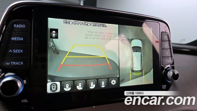 Hyundai Santafe Gasoline 2.0T 4WD — photo 1 of 20